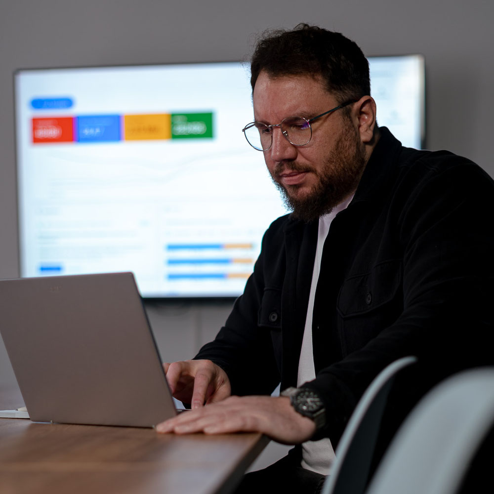 semtrix-square_0028_Ebene 3